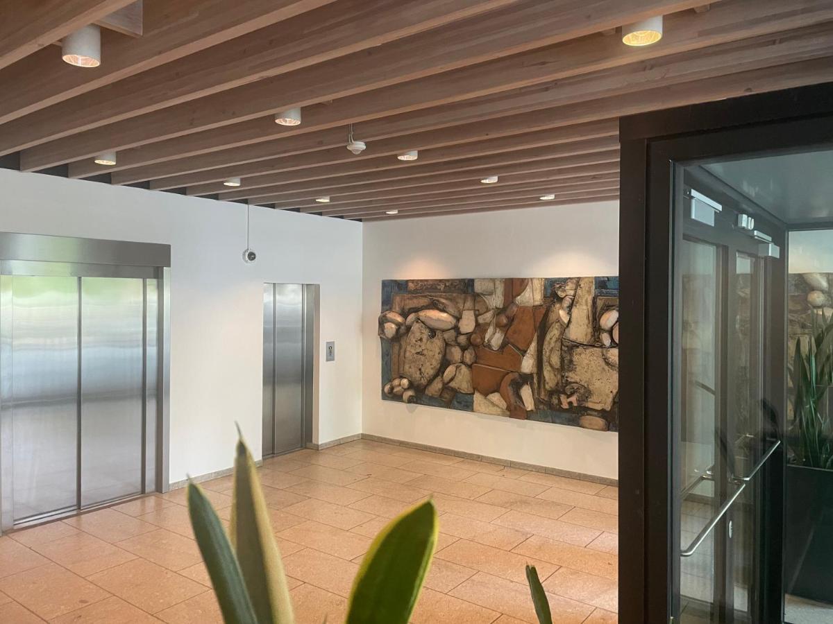 Modern Central Apt With Rooftop, Privat Balcony, & Free Parking,Next To Aarhus Attractions Exterior foto