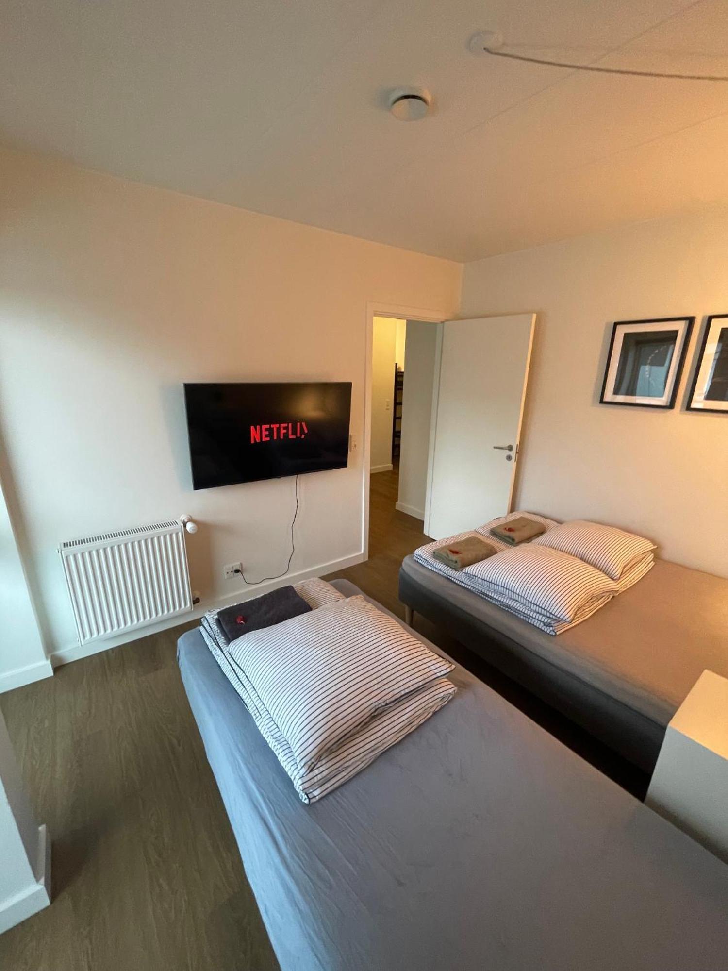 Modern Central Apt With Rooftop, Privat Balcony, & Free Parking,Next To Aarhus Attractions Exterior foto